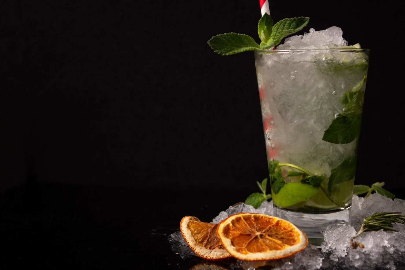 11 Mint Cocktails to Try Right Now cocktail garnish detail close-up