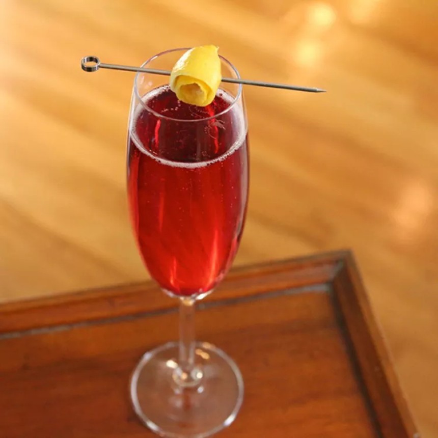 Easy: Kir Royale