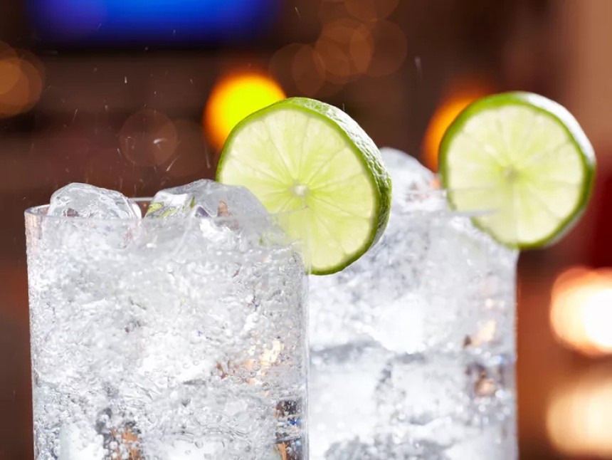 6 Spiked Seltzers We'd Actually Drink