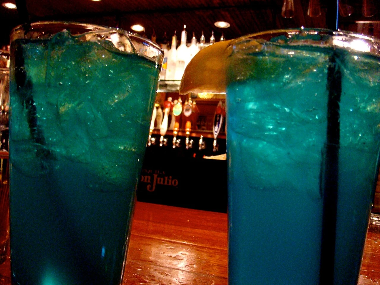 Cocktail serving and glassware