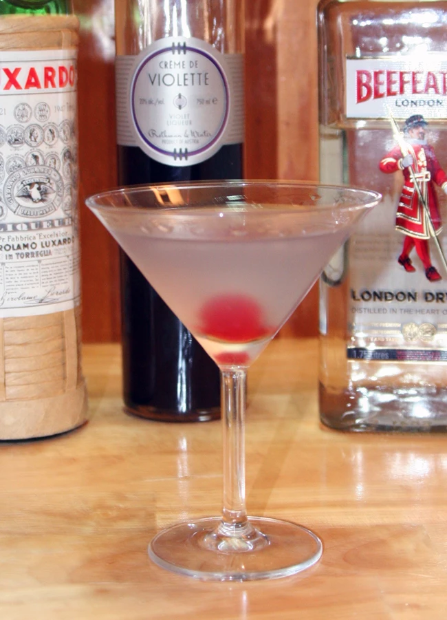 Best aviation cocktail recipe cocktail served in glass with ice