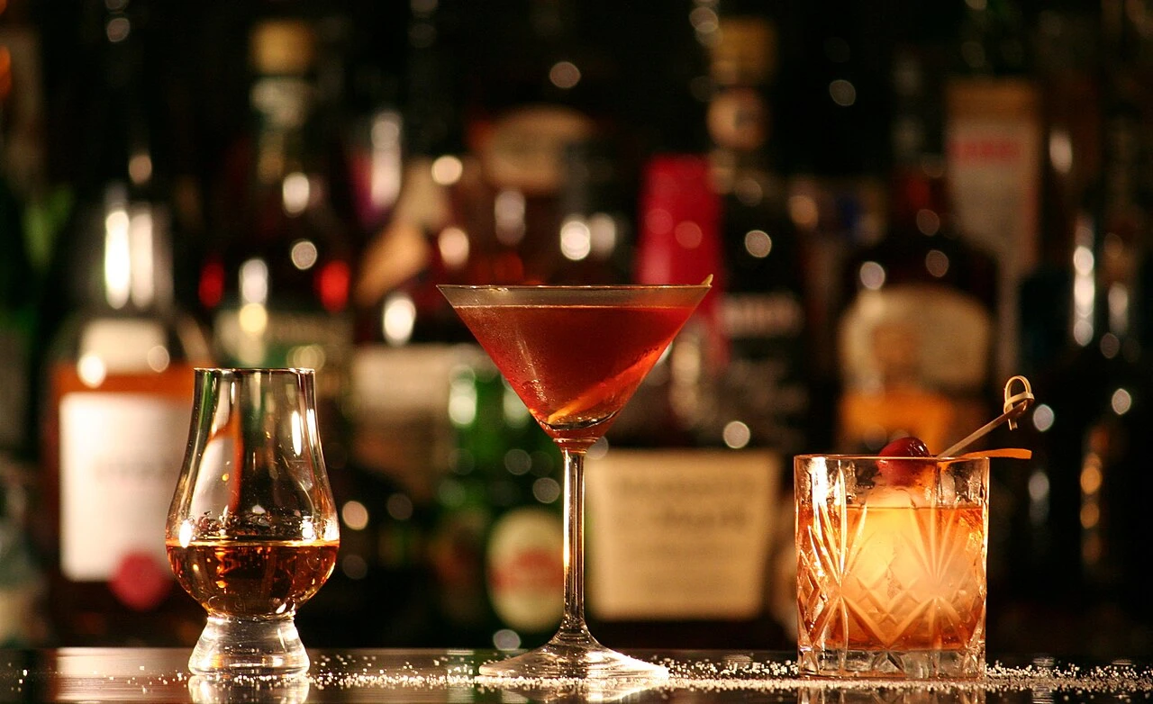 Cornish Gold Rum Old Fashioned cocktail in a rocks — rum drink photography