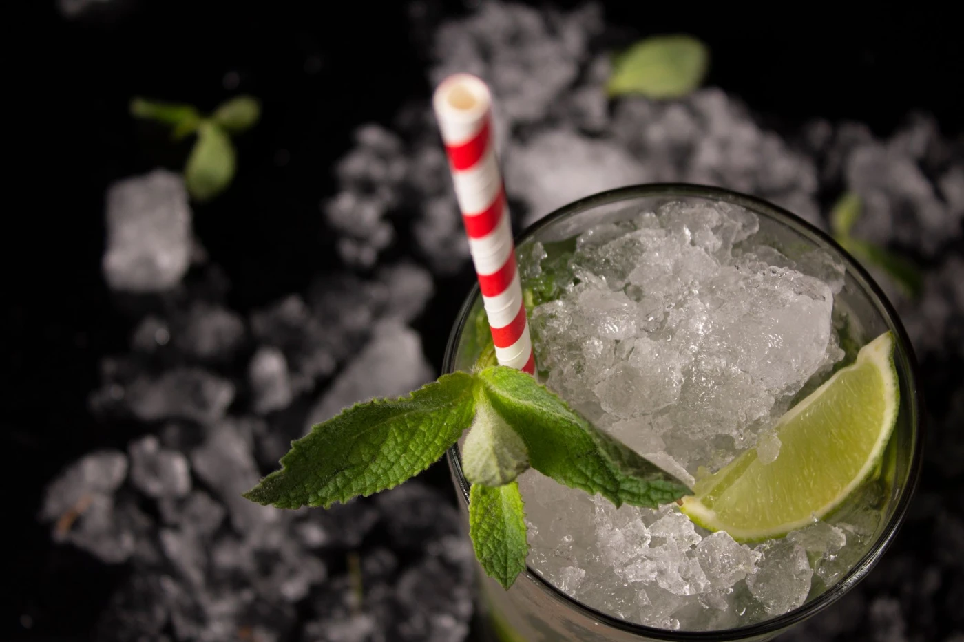 Cornish Rum Mojito cocktail garnish detail close-up