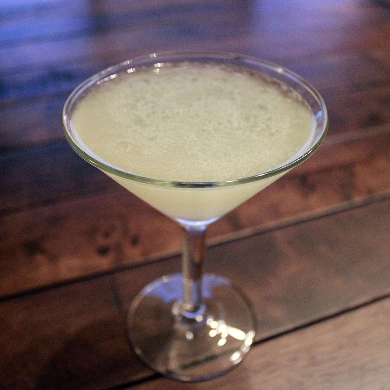 Best daiquiri cocktail recipe cocktail served in glass with ice