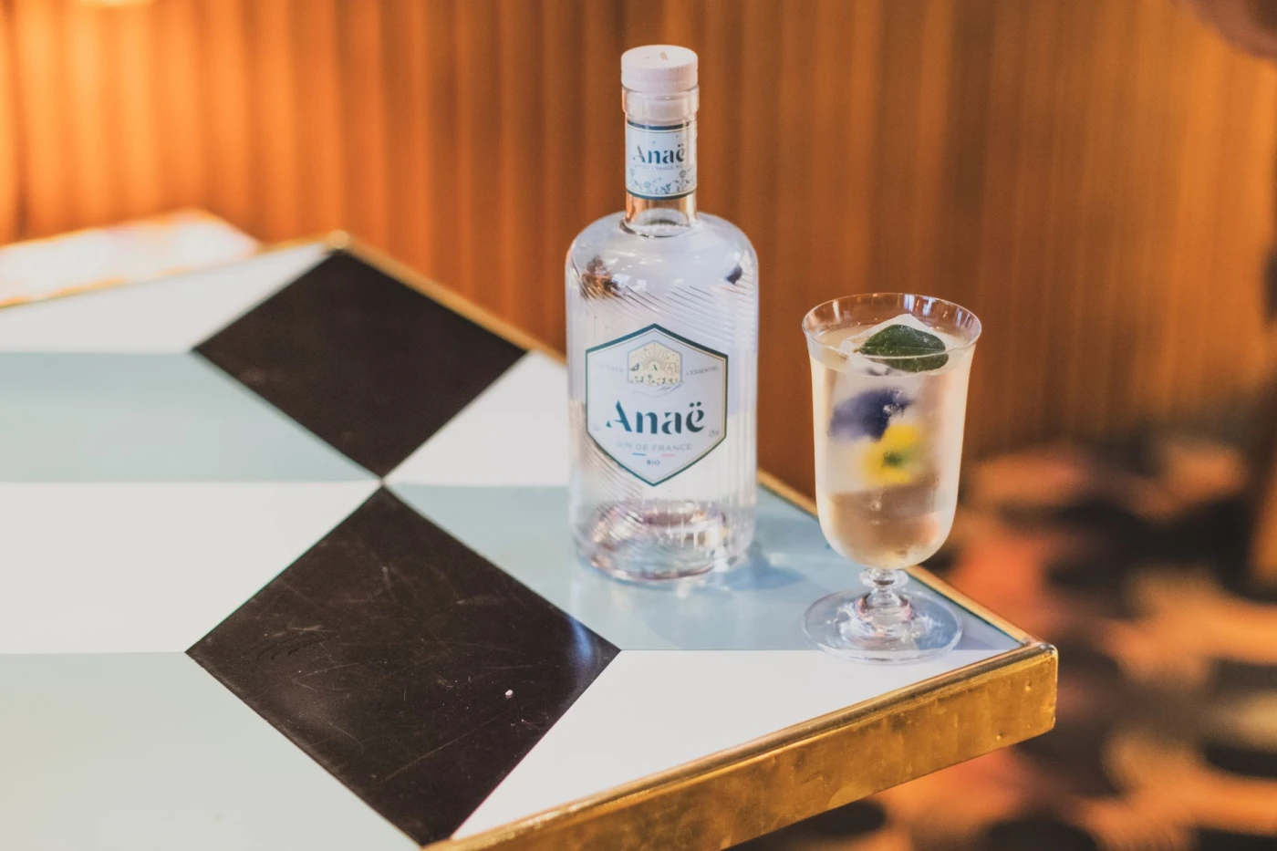 French 75 cocktail recipe with Cognac served in a flute