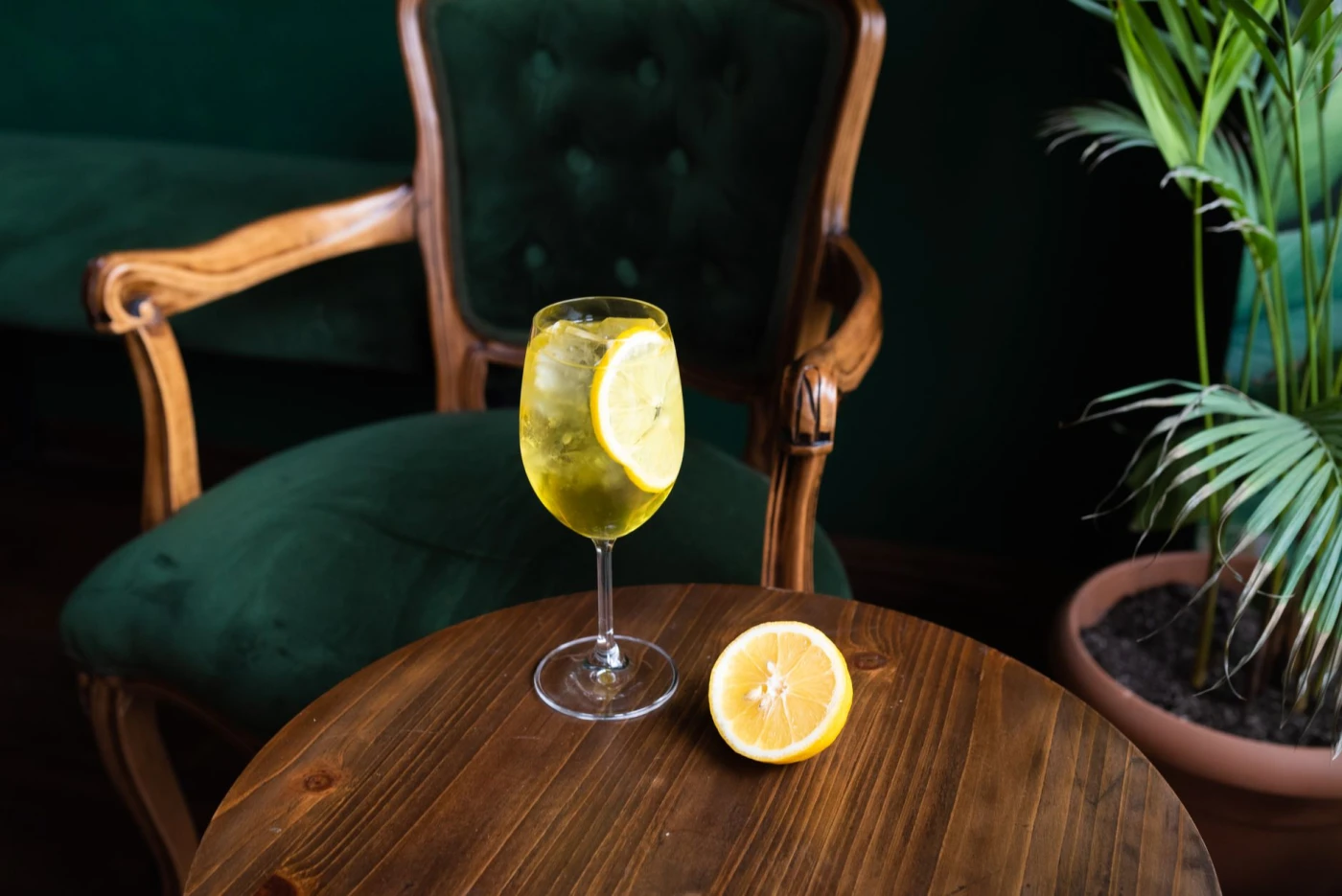Il Fiorito cocktail in a cocktail glass — cocktail drink photography