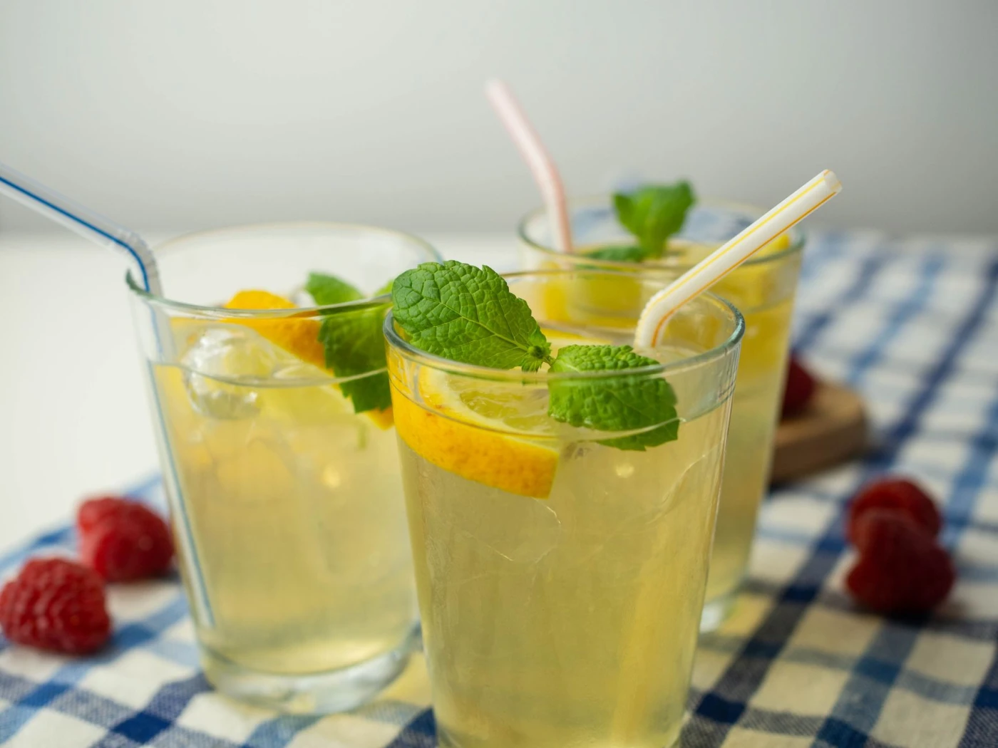 Lynchburg Lemonade cocktail garnish detail close-up