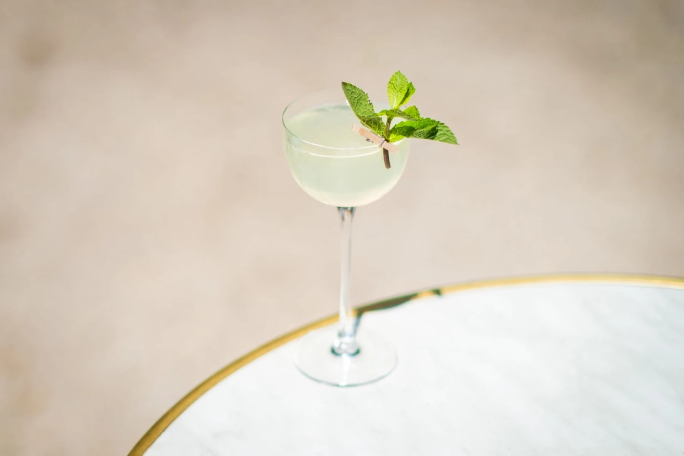 Stinger cocktail cocktail variation with brandy